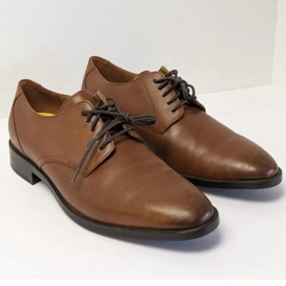 Cole Haan Hawthorne Oxford lace up British tan shoe